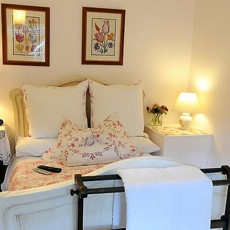 Holmwood Blackbrook House מראה חיצוני תמונה